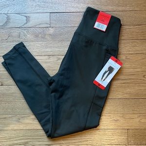 Danskin Hunter Green 7/8 Medium Leggings